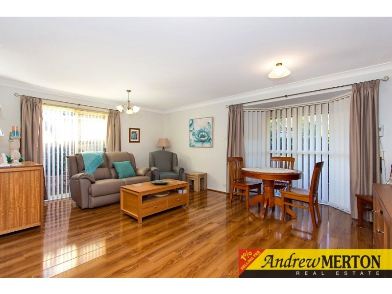 8 Risca Pl, Quakers Hill NSW 2763