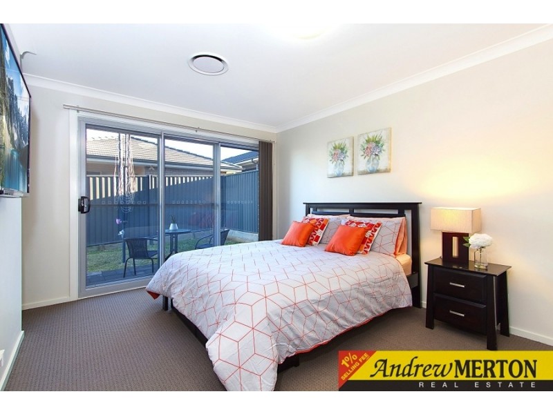 30 Cawley Cct, Ropes Crossing NSW 2760