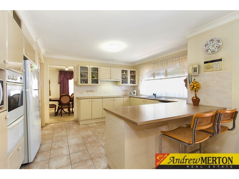 10 Hollydale Place, Prospect NSW 2148