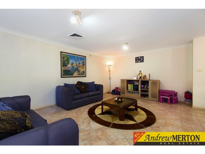 10 Hollydale Place, Prospect NSW 2148