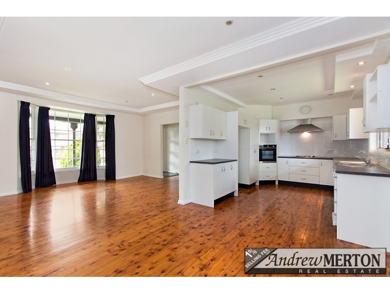 4 Sheila Pl, Kellyville NSW 2155