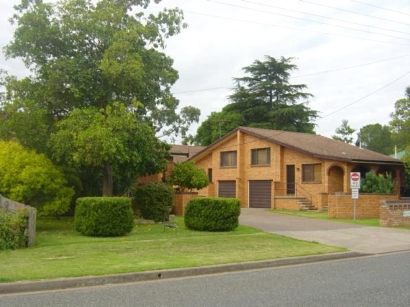 6/18 Howe Street, Singleton NSW 2330