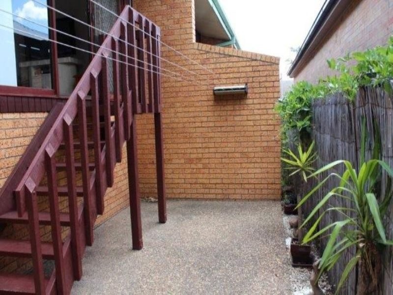 1/24 Elizabeth Street, Singleton NSW 2330