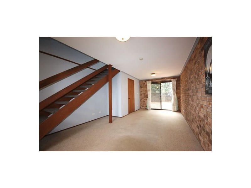 2/14 Kelso Street, Singleton NSW 2330