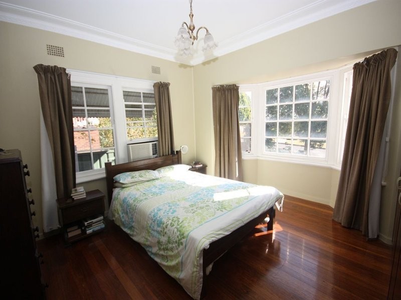 24 Edinburgh Avenue, Singleton NSW 2330