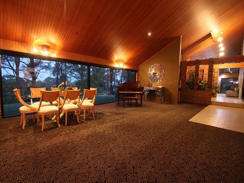 24 The Glade, Singleton NSW 2330