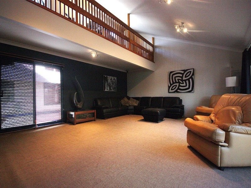 24 The Glade, Singleton NSW 2330