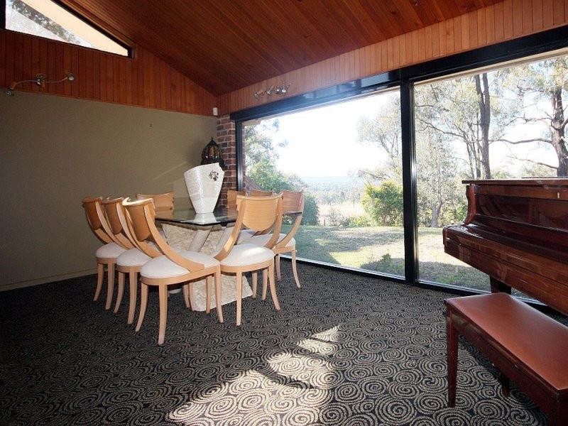 24 The Glade, Singleton NSW 2330