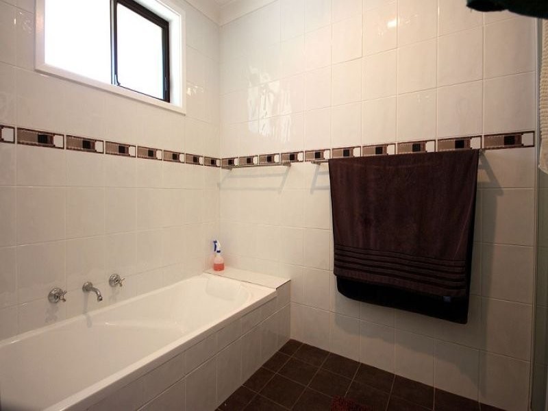 1 Deans Avenue, Singleton NSW 2330