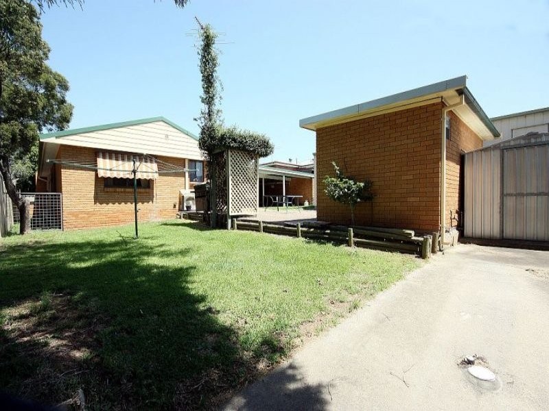 1 Deans Avenue, Singleton NSW 2330