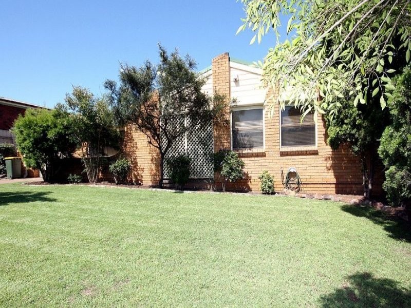 1 Deans Avenue, Singleton NSW 2330