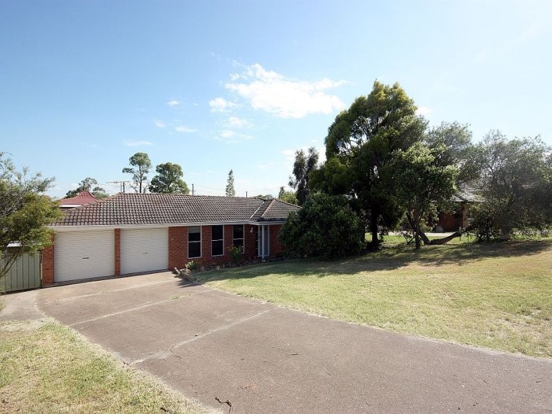 14 Beh Close, Singleton NSW 2330
