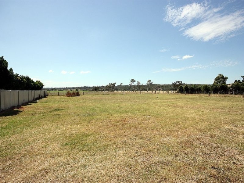 82 Queen Street, Singleton NSW 2330