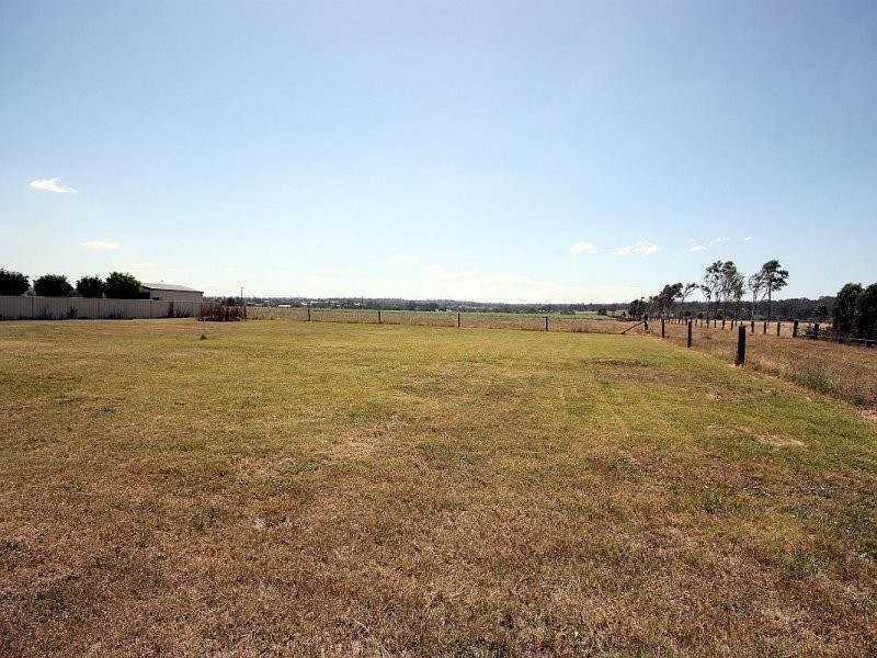 82 Queen Street, Singleton NSW 2330