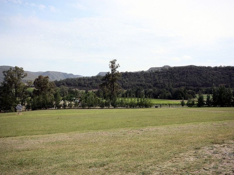 204 Thompsons Road, Milbrodale NSW 2330