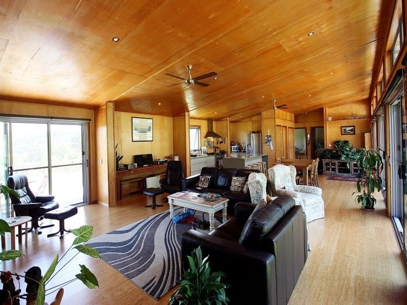 204 Thompsons Road, Milbrodale NSW 2330