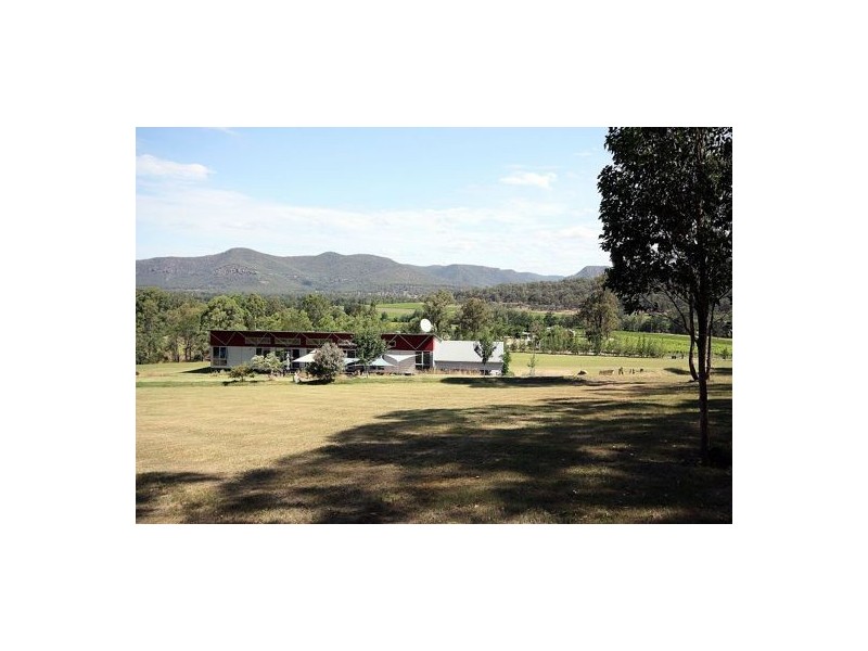 204 Thompsons Road, Milbrodale NSW 2330