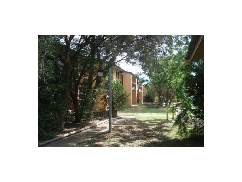 2/13 Boonal Street, Singleton NSW 2330