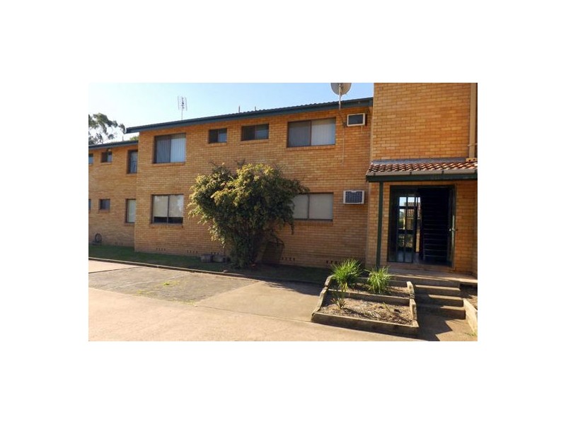 2/13 Boonal Street, Singleton NSW 2330
