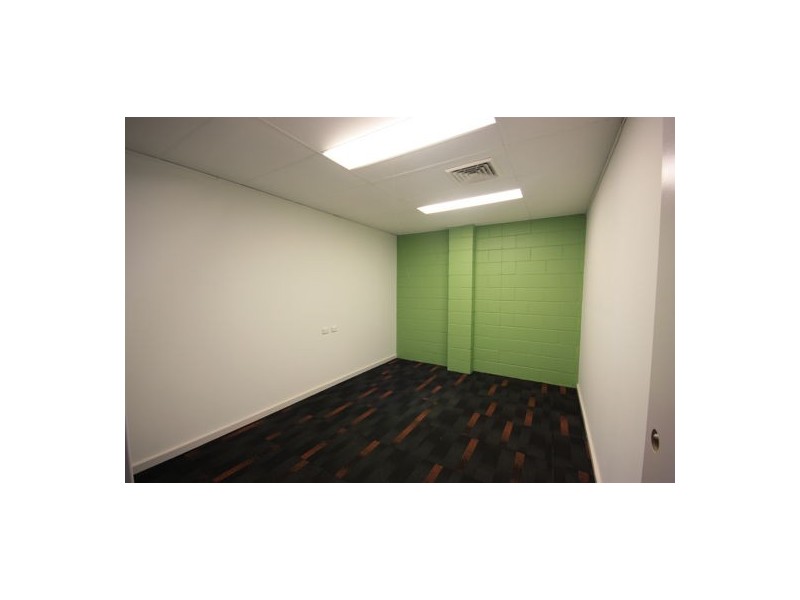 2/ 162 John Street, Singleton NSW 2330