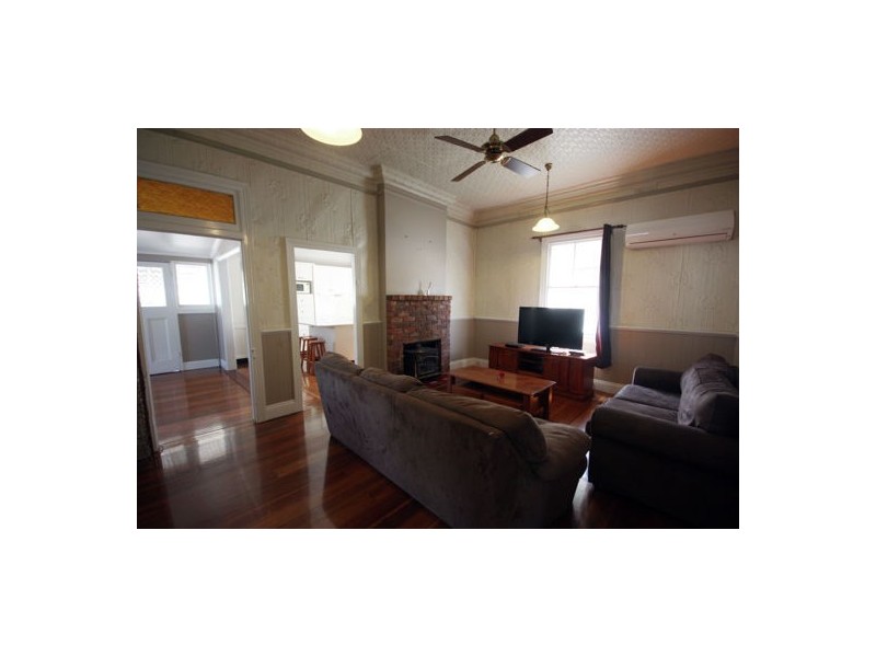 10 Fredrick Street, Singleton NSW 2330