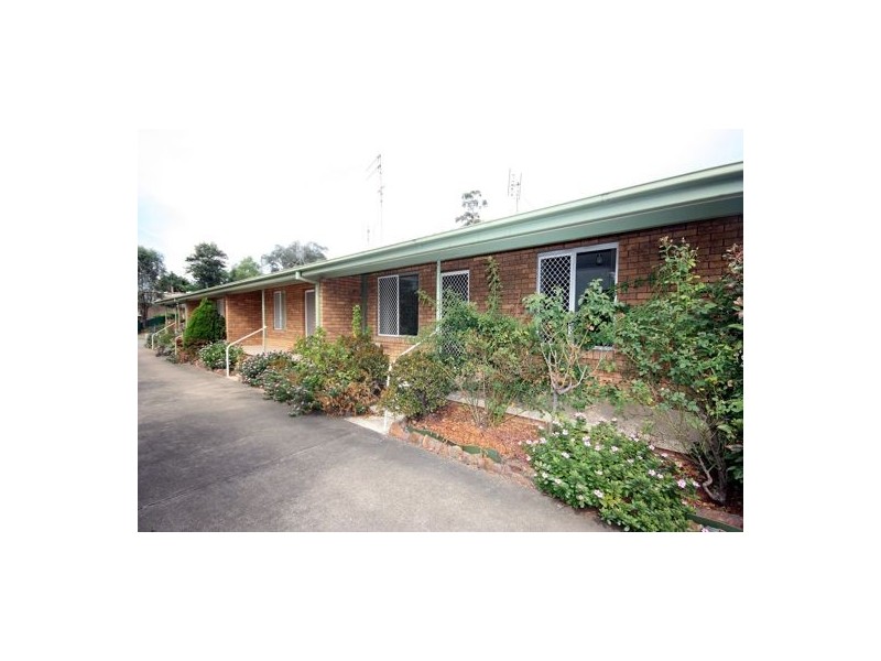 4/5 Dunlop Close, Singleton NSW 2330