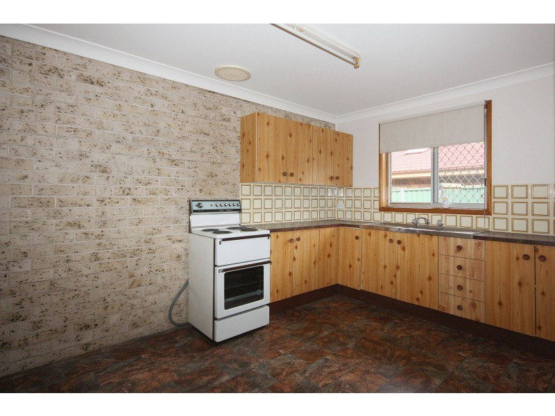 4/5 Dunlop Close, Singleton NSW 2330