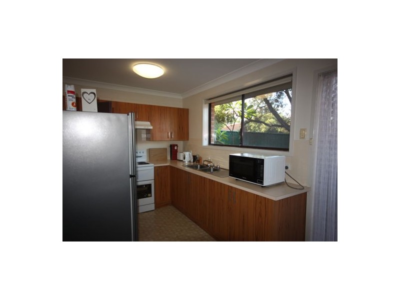 1/3 Dunlop Close, Singleton NSW 2330