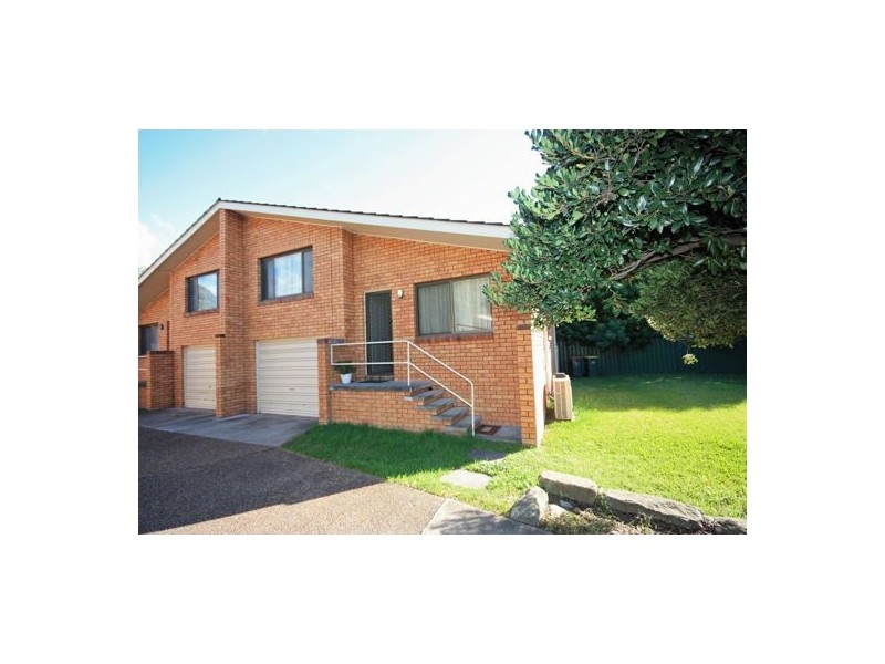 8/18 Howe Street, Singleton NSW 2330