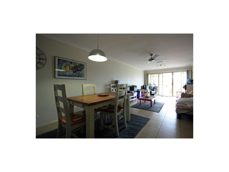 2/32 Wattle Ponds Road, Singleton NSW 2330