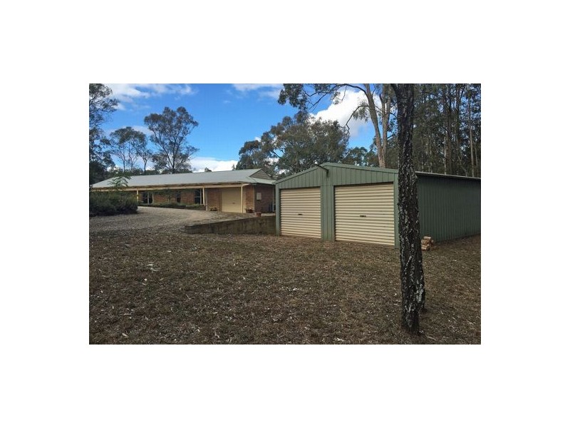 3 Governor Martin Close, Singleton NSW 2330