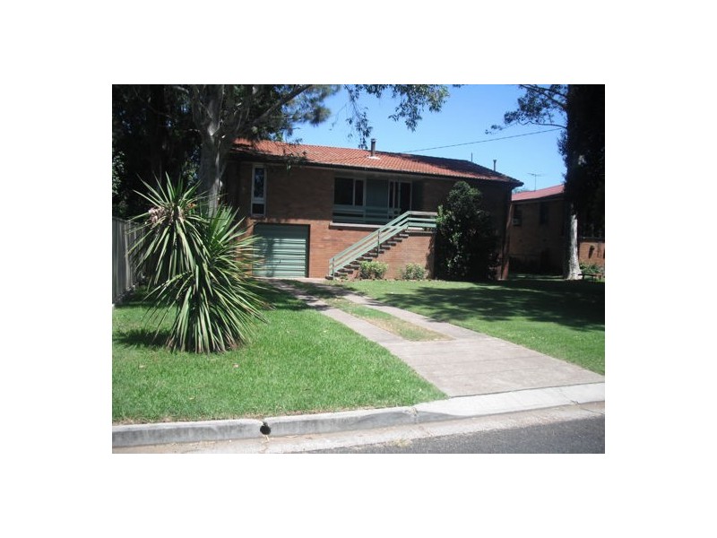 19 Patrick Street, Singleton NSW 2330