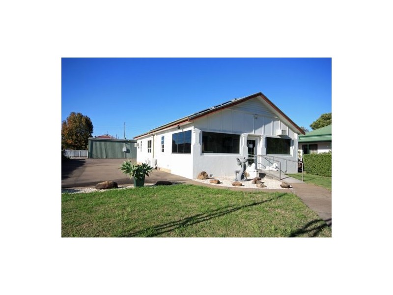 124 George Street, Singleton NSW 2330