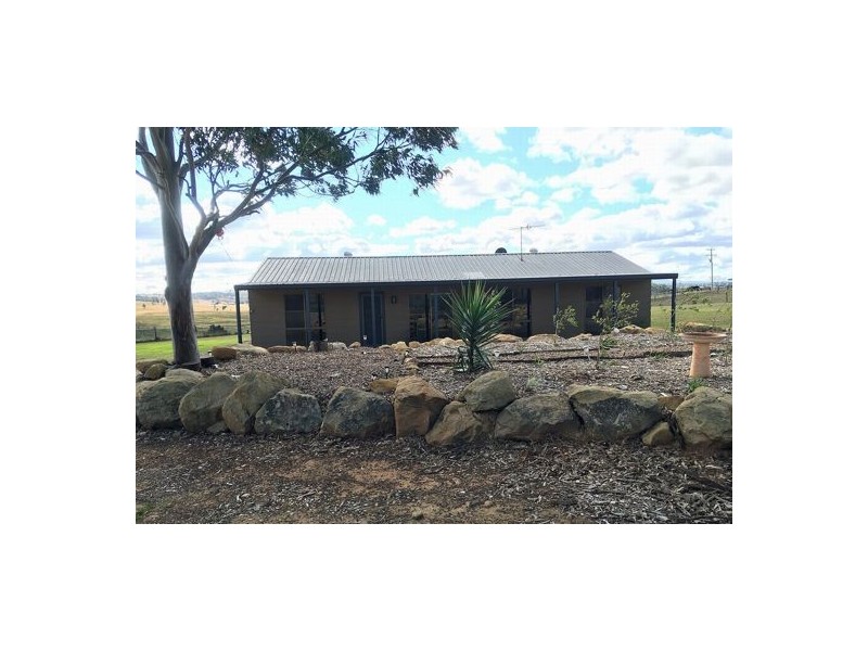 99 Long Point Road East, Singleton NSW 2330