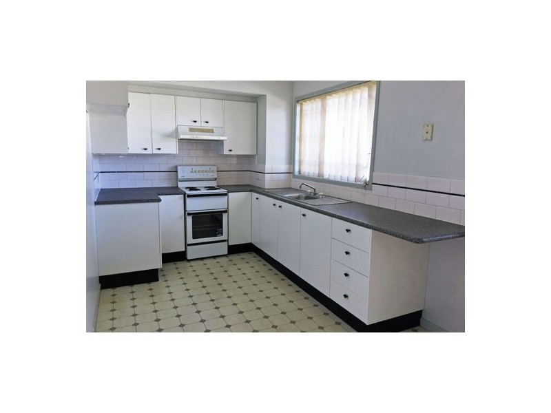 3/39 Castlereagh Street, Singleton NSW 2330