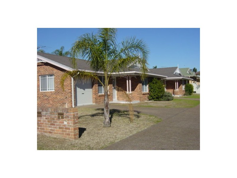 2/66 Gardner Circuit, Singleton NSW 2330
