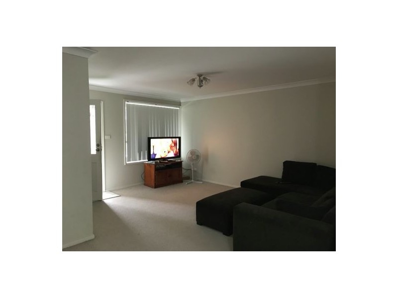 2/66 Gardner Circuit, Singleton NSW 2330