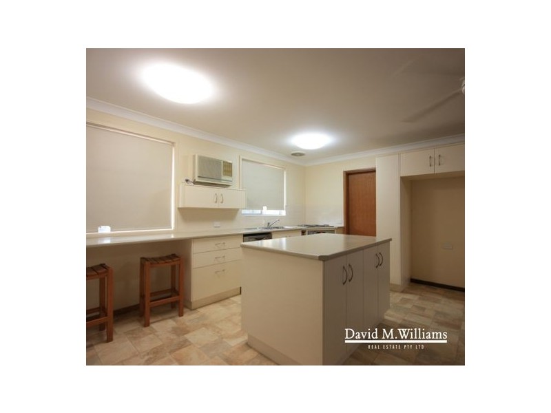 13 Gibson Close, Singleton NSW 2330