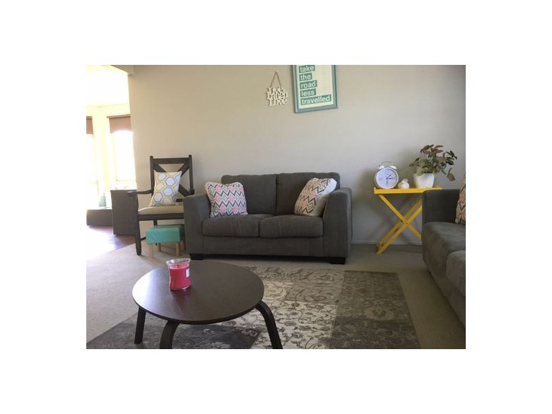 6 The Grove, Singleton NSW 2330