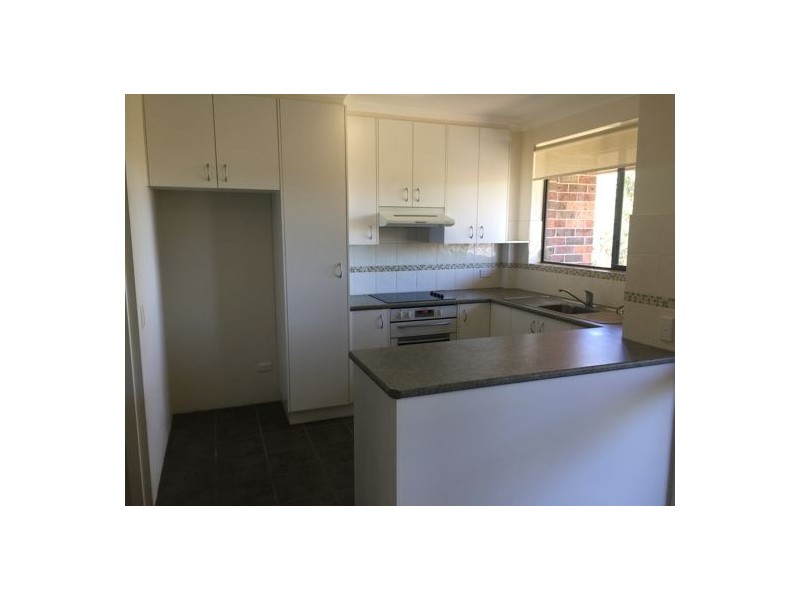7/5-6 Hayes Close, Singleton NSW 2330
