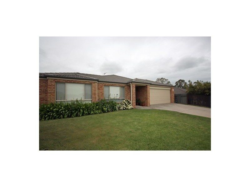 5 Clark Close, Singleton NSW 2330