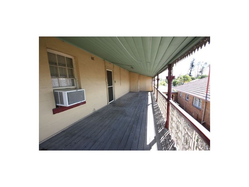 2/36 William Street, Singleton NSW 2330