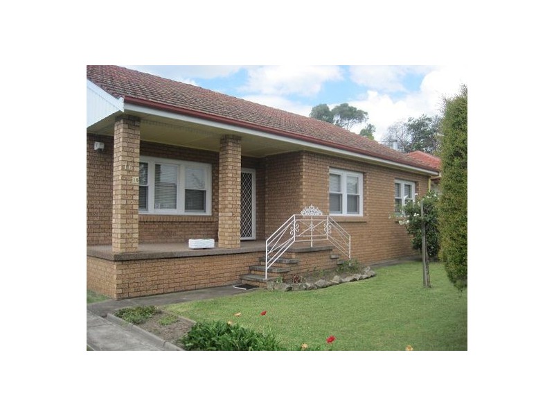 16 Barton Avenue, Singleton NSW 2330