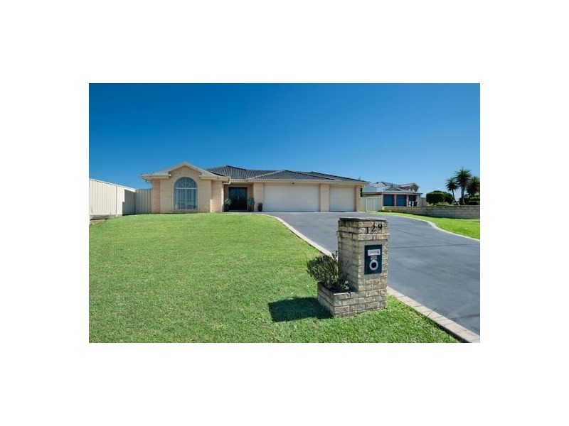 129 Casey Drive, Singleton NSW 2330