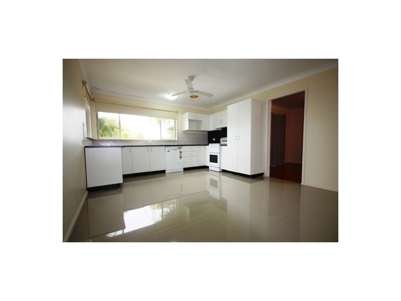 37 Wakehurst Crescent, Singleton NSW 2330