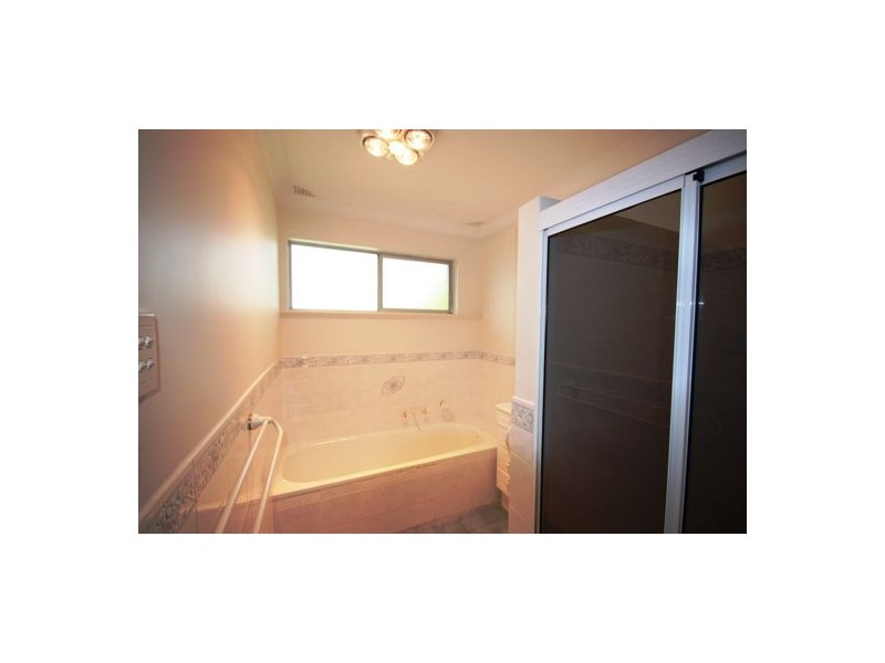 37 Wakehurst Crescent, Singleton NSW 2330