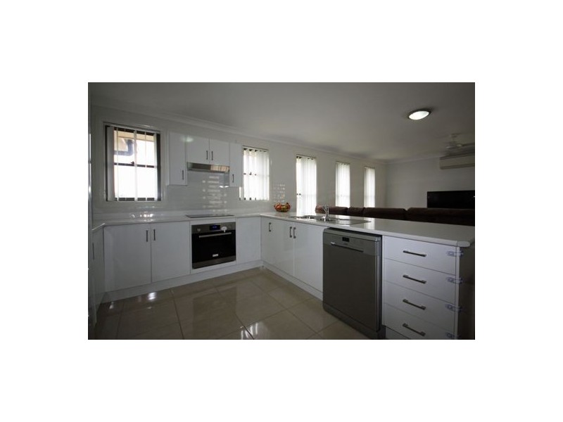 50 Broomfield Crescent, Singleton NSW 2330