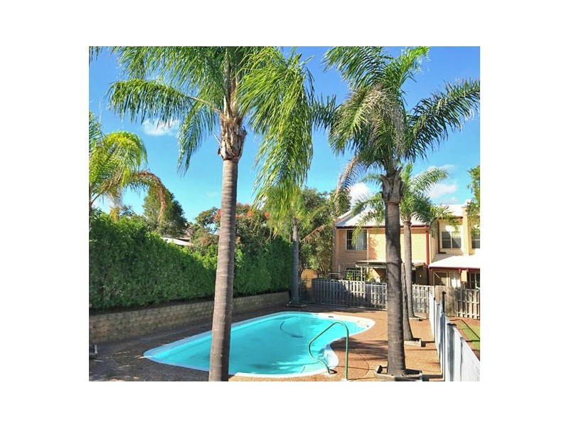 1/2-10 Henry Drive, Singleton NSW 2330