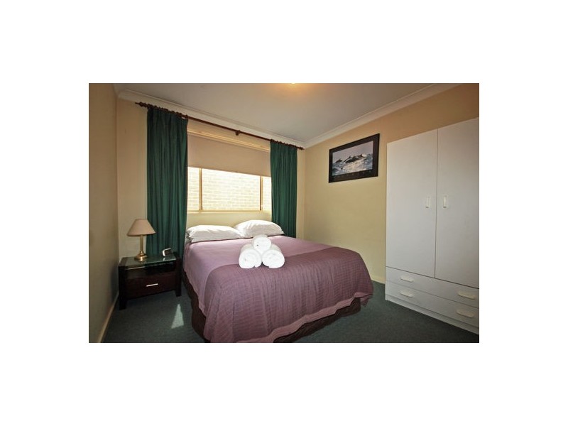 16 The Terraces 174 John Street, Singleton NSW 2330