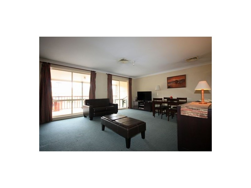 16 The Terraces 174 John Street, Singleton NSW 2330